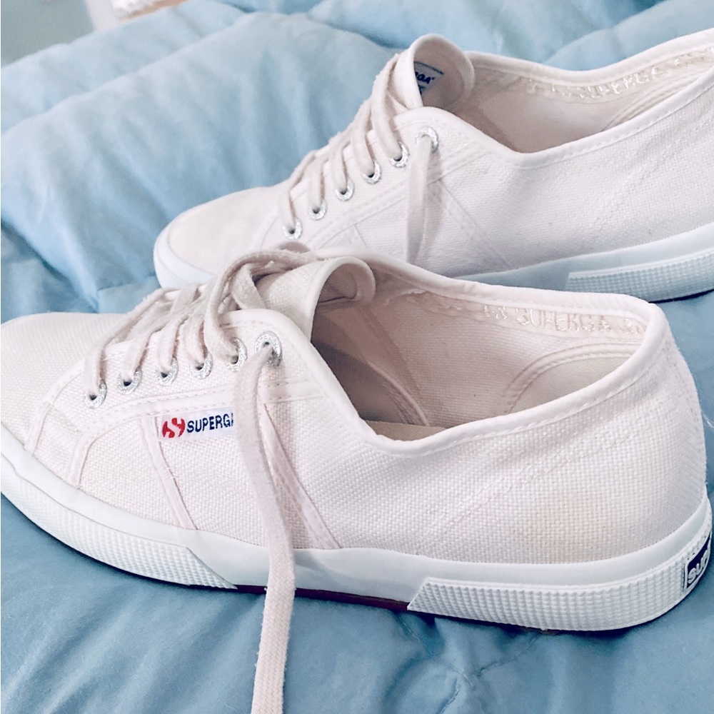Superga  Luxary Italian sneaker in Pink!